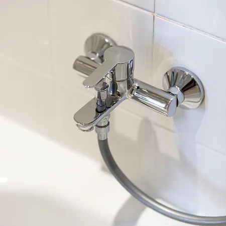 Riverside View Two Bedroom Flat By The Chain Bridge Budapest